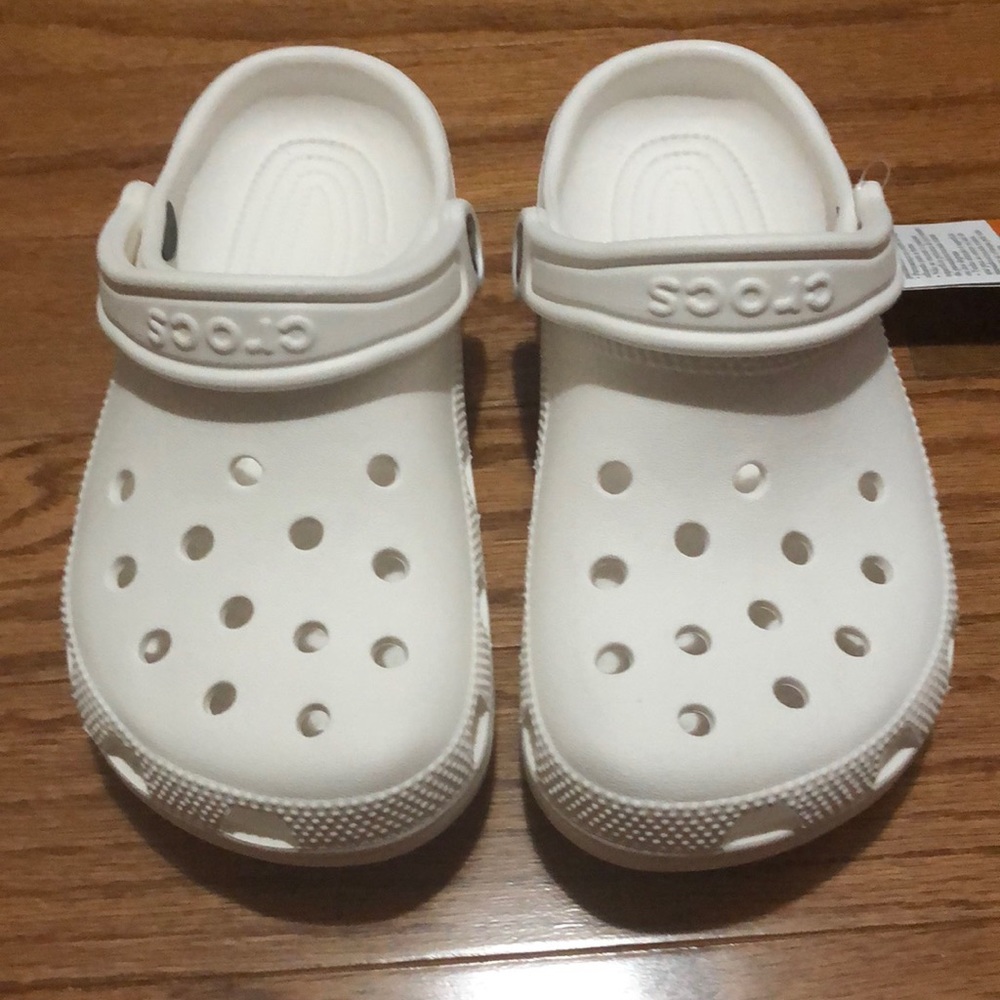 CROCS